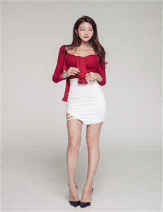 《女人荫蒂添的好舒服A片》
