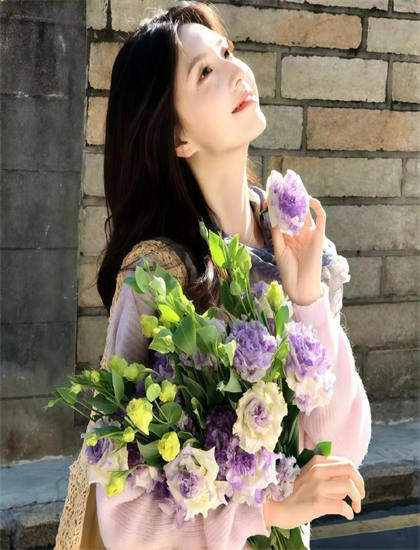 从爱情片角度解读《完美妻子》：的创作历程与幕后故事 ——带你领略爱情片的魅力